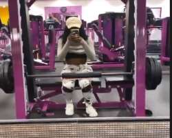 Shania is a fitness freak and exercises regularly to stay fit mentally as well as physically.